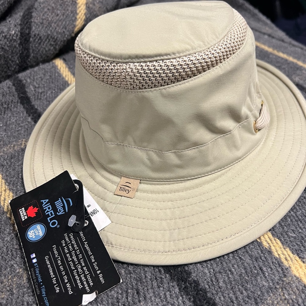 Tilley Airflo Sun Hat NWT